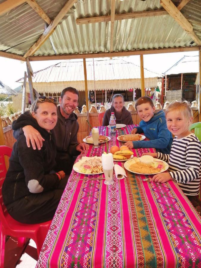 Uros Lodge Lover Titiqaqa Пуно Екстер'єр фото